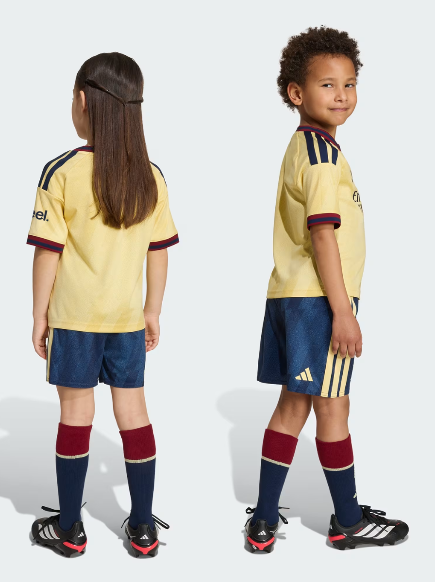 Kit Bambino Third 26/27