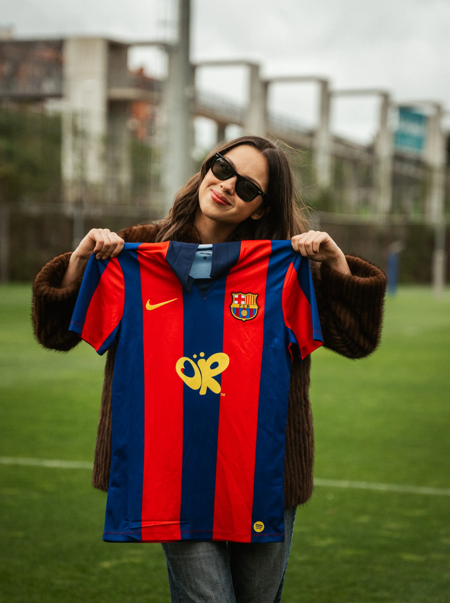 Maglia Retro Olivia Rodrigo 2003/04