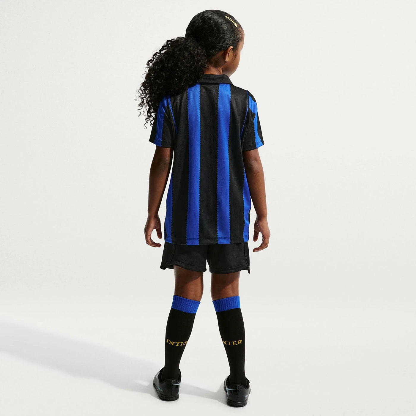 Kit Bambino Con Calzettoni Home 26/27 + Scudetto + Coppa Italia